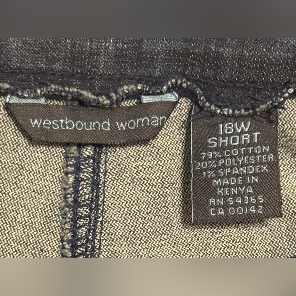 Westbound Woman Dark Blue Stretch Denim Pants Size 18W Short - Picture 4 of 5